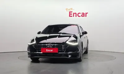Hyundai Sonata 2020, 73972 км, за 9715.11 USD