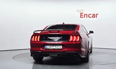 Ford Mustang 2023, 19879 км, за 22794.8 USD