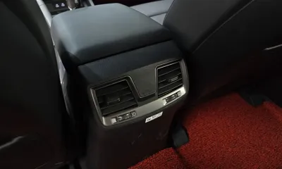 KG_Mobility_Ssangyong Rexton 2025, 10115 км, за 21662.78 USD - фото 20