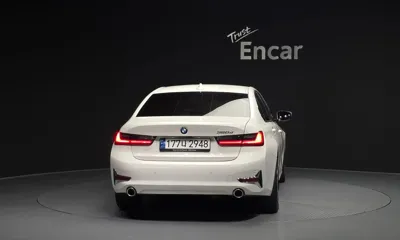 BMW 3-Series 2019, 93911 км, за 15798.53 USD