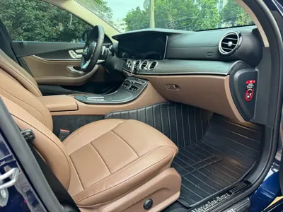 Mercedes-Benz E-Class 2020, 50000 км, за 28997.01 USD