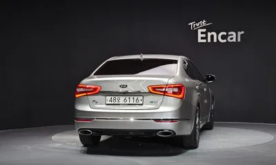 Kia K7 2014, 222626 км, за 3744.09 USD