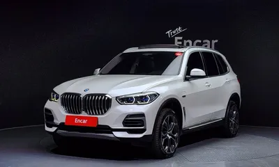 BMW X5 · 2022 год