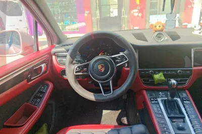 Porsche Macan 2018, 130900 км, за 24609 USD - фото 10