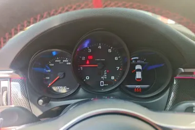 Porsche Macan 2018, 130900 км, за 24609 USD - фото 11