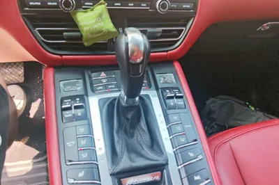 Porsche Macan 2018, 130900 км, за 24609 USD - фото 14