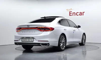 Hyundai Grandeur 2018, 81163 км, за 12454.57 USD