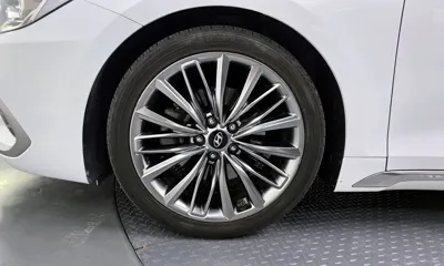 Hyundai Grandeur 2018, 81163 км, за 12454.57 USD