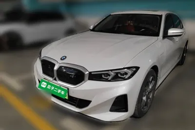 BMW i3 · 2024 год