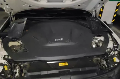 BMW i3 2024, 38100 км, за 22773 USD - фото 21