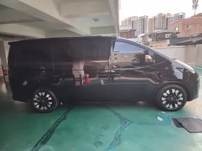 Hyundai Staria 2025, 33758 км, за 31508.47 USD - фото 6