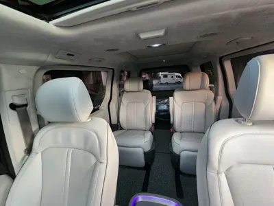 Hyundai Staria 2025, 33758 км, за 31508.47 USD - фото 8