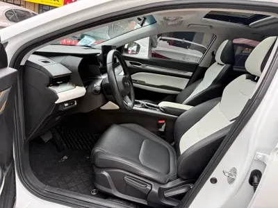 Geely Emgrand L 2023, 50300 км, за 8237.75 USD - фото 8