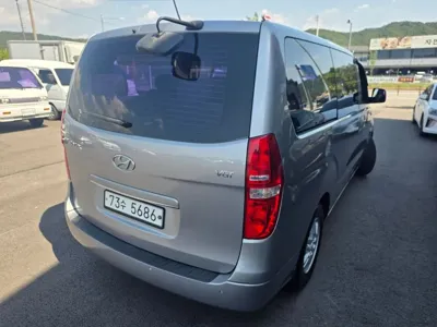 Hyundai Starex 2017, 140720 км, за 7025.77 USD