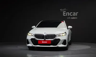 BMW 5-Series 2024, 22226 км, за 52551.6 USD