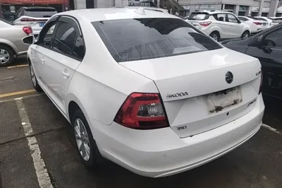 Skoda Rapid 2016, 64500 км, за 5923 USD