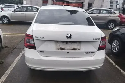 Skoda Rapid 2016, 64500 км, за 5923 USD - фото 6