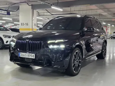BMW X7 · 2024 год