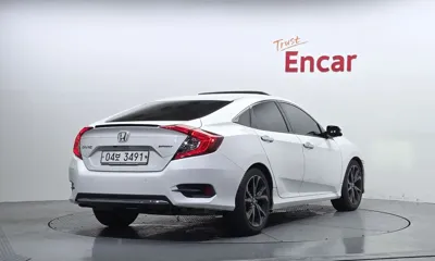 Honda Civic 2019, 66204 км, за 10921.14 USD