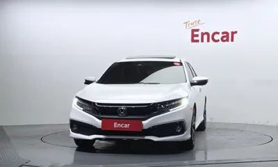 Honda Civic 2019, 66204 км, за 10921.14 USD
