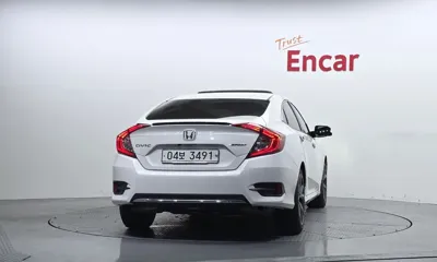 Honda Civic 2019, 66204 км, за 10921.14 USD