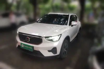 Volvo XC40 · 2023 год