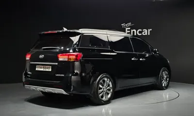 Kia Canival 2018, 120630 км, за 9122.16 USD