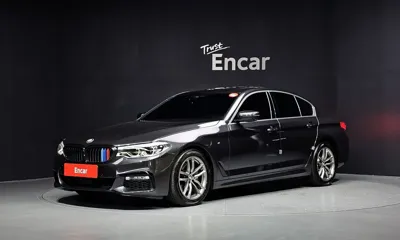 BMW 5-Series · 2018 год