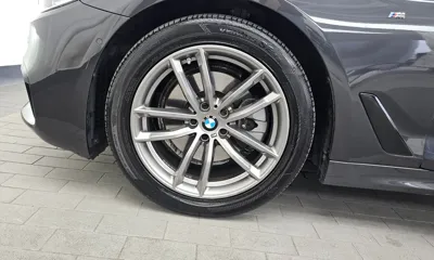 BMW 5-Series 2018, 98742 км, за 16576.73 USD