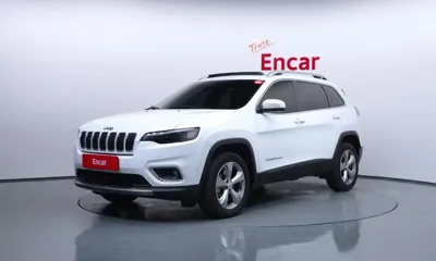 Jeep Cherokee · 2021 год
