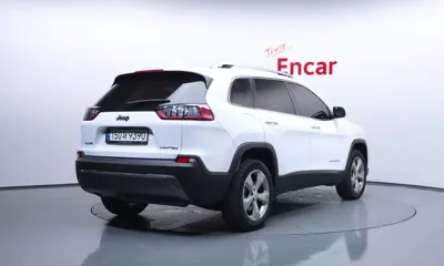 Jeep Cherokee 2021, 39723 км, за 12052.12 USD
