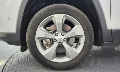 Jeep Cherokee 2021, 39723 км, за 12052.12 USD