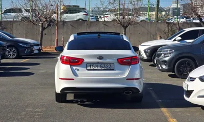 Kia K5 2014, 85852 км, за 5231.78 USD