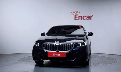 BMW 5-Series 2024, 13678 км, за 42870.19 USD