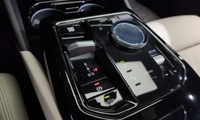 BMW 5-Series 2024, 13678 км, за 42870.19 USD - фото 9
