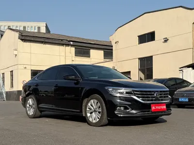 Volkswagen Passat 2021, 70000 км, за 8838.79 USD