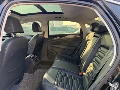 Volkswagen Passat 2021, 70000 км, за 8838.79 USD