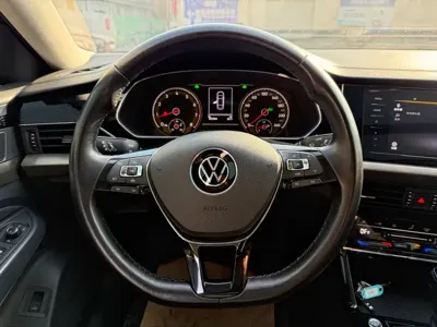 Volkswagen Passat 2021, 70000 км, за 8838.79 USD - фото 10