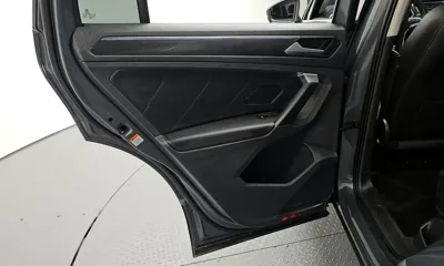 Volkswagen Tiguan 2021, 76847 км, за 16256.84 USD - фото 25