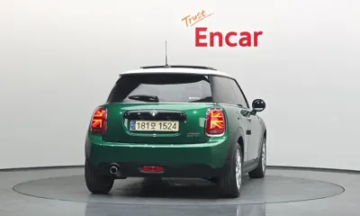 MINI Cooper 2021, 29761 км, за 13610.83 USD
