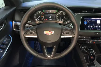 Cadillac XT4 2020, 50000 км, за 15732 USD - фото 13