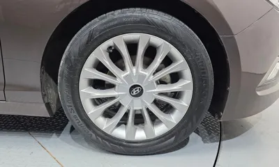 Hyundai Sonata 2015, 111810 км, за 6055.87 USD