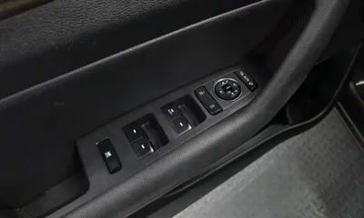 Hyundai Sonata 2015, 111810 км, за 6055.87 USD - фото 27