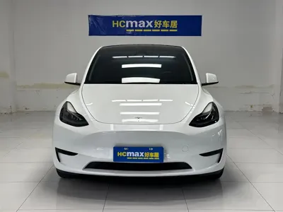 Tesla Model Y 2024, 32000 км, за 26838.04 USD