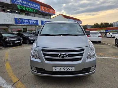 Hyundai Starex · 2016 год