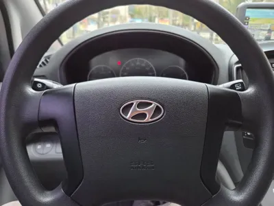 Hyundai Starex 2016, 154974 км, за 8001.57 USD - фото 12