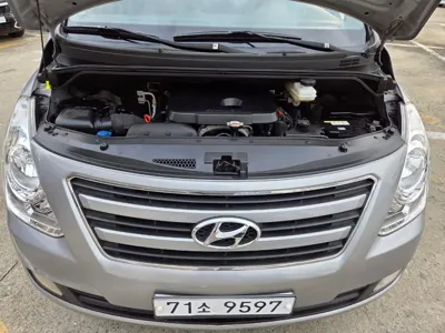 Hyundai Starex 2016, 154974 км, за 8001.57 USD - фото 17