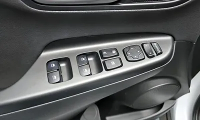 Hyundai Kona 2018, 43435 км, за 10505.45 USD - фото 17