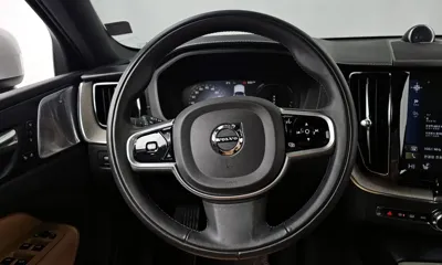 Volvo XC60 2019, 93269 км, за 21655.51 USD - фото 13