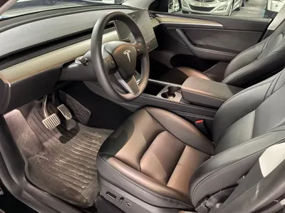 Tesla Model Y 2024, 49615 км, за 24696.08 USD - фото 8